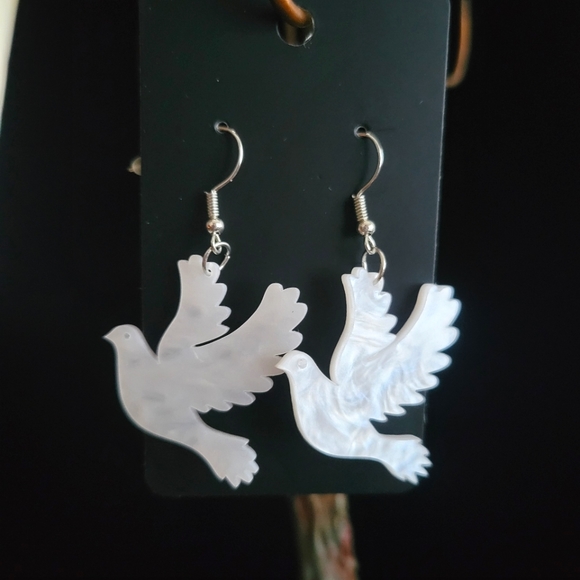Jewelry - 2/$20 Resin Dove Earrings